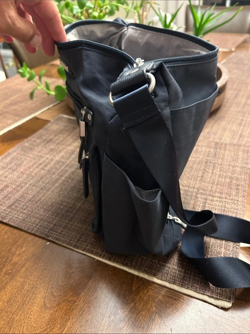 Baggallini Black Messenger Crossbody Bag
